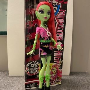 MONSTER HIGH music festival Venus McFlytrap